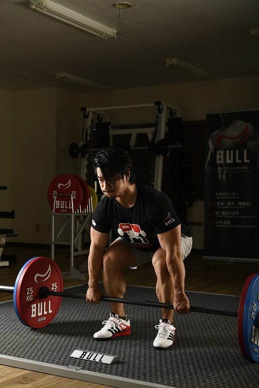 ランキング2022 20％OFFアウトレット品 BULL パワーリフティングプレート25kg 2枚1組 IPF 国際パワーリフティング連盟 公認品  筋トレ トレーニング器具 バーベル ホームジム 自宅トレ ブル